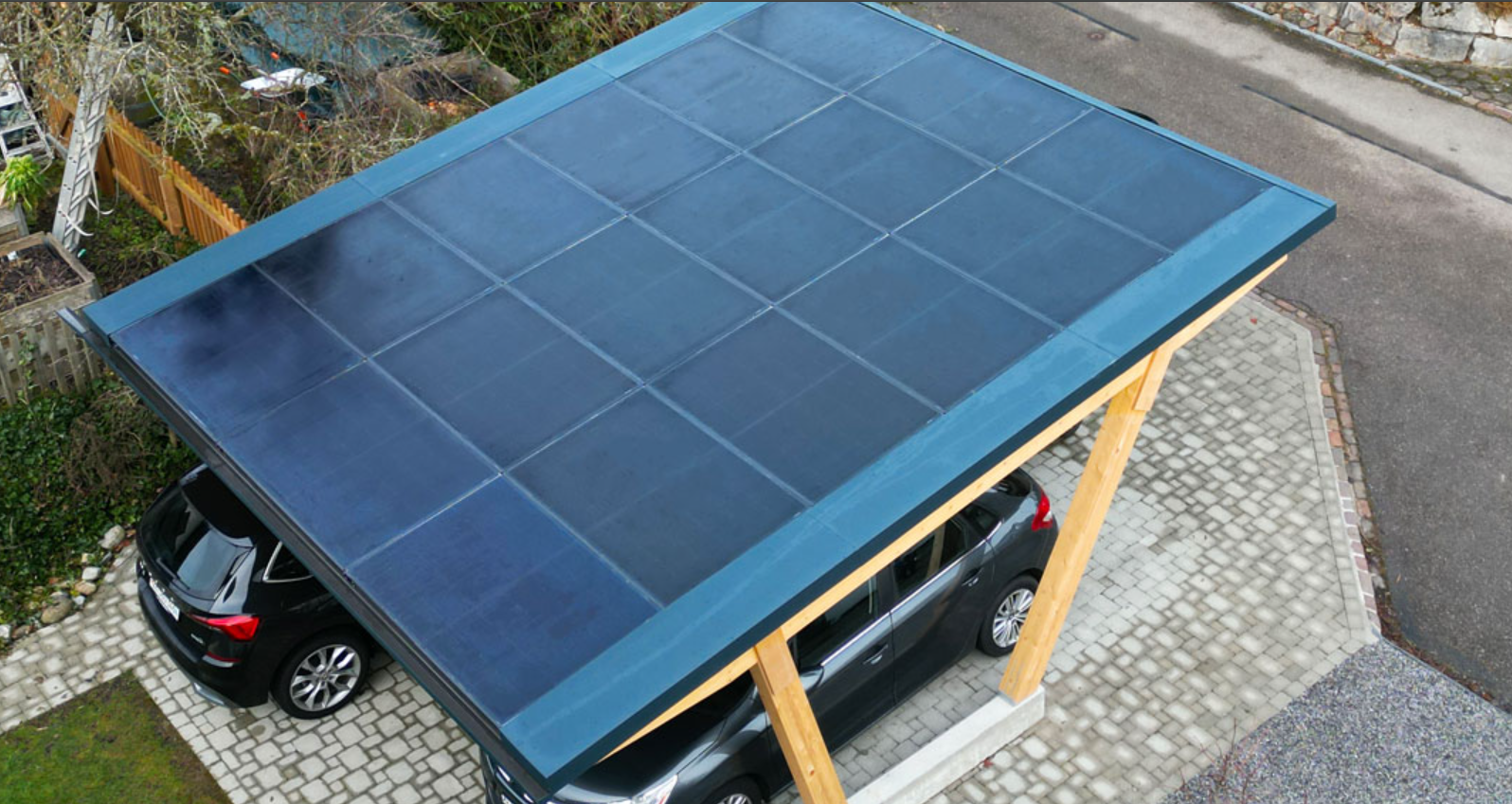 Megasol carportløsninger med tagintegrerede solceller 2 Solcellecarport til private
